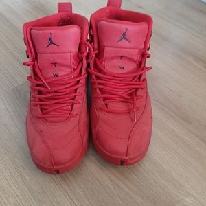 Jordan 12 Retro red